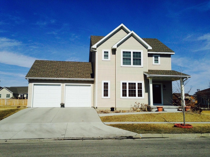2719 Aspen.jpg