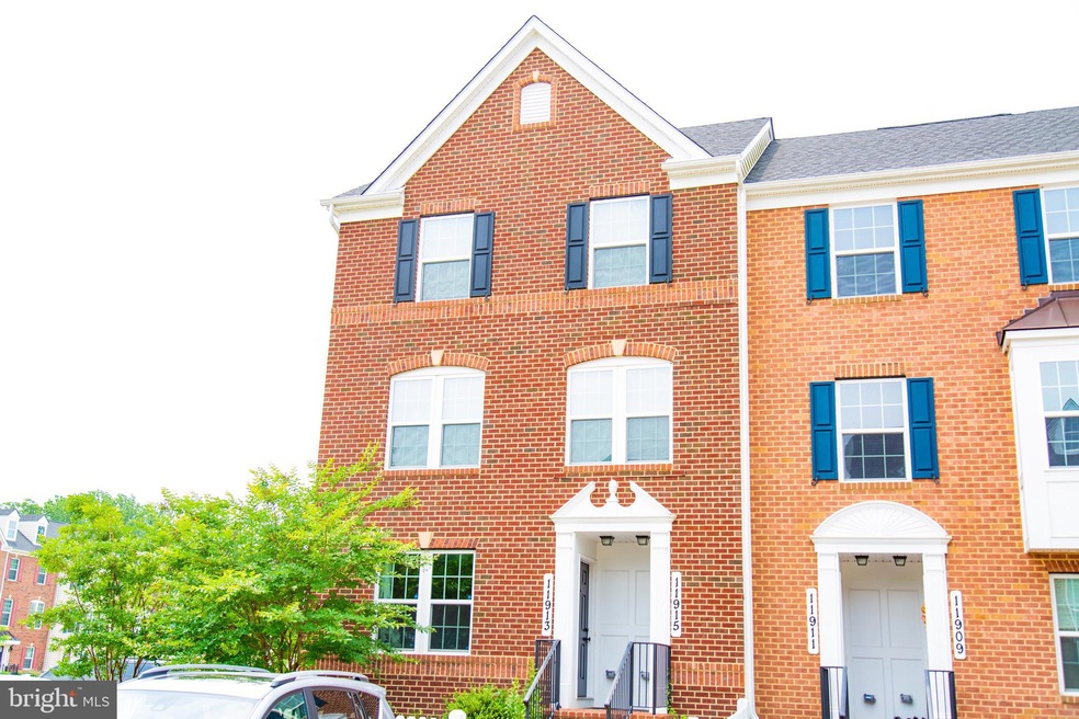 11915 Echo Point Place unit 902, Clarksburg, MD 20871 - photo 1