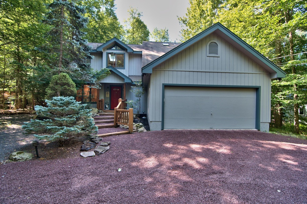 1535 Crestview Ln, Pocono Pines, PA 18350 - photo 1