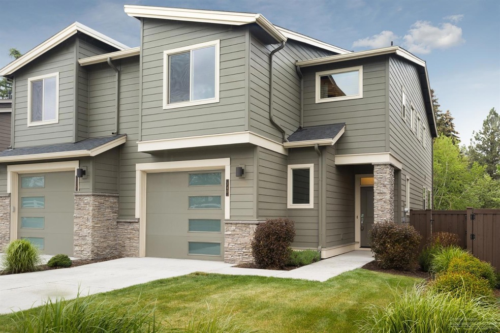 740 NE Vail Ln, Bend, OR 97701 - photo 1