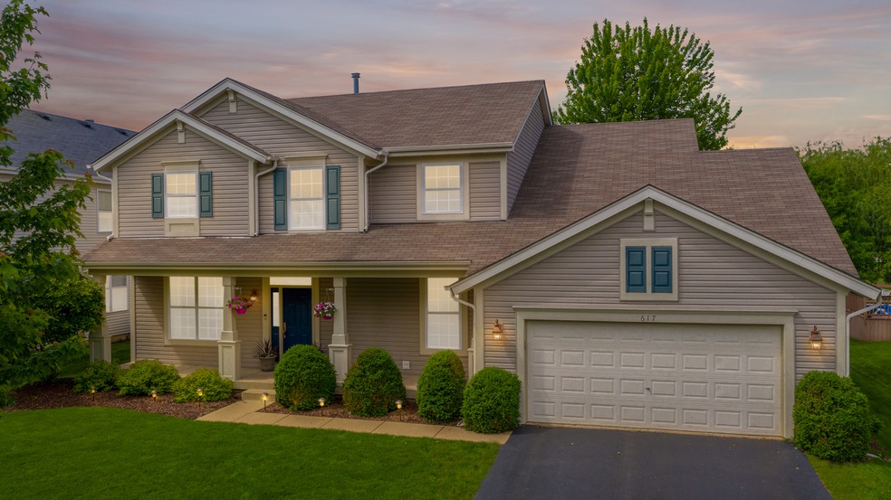 617 Vista Dr unit 2, Oswego, IL 60543 - photo 1