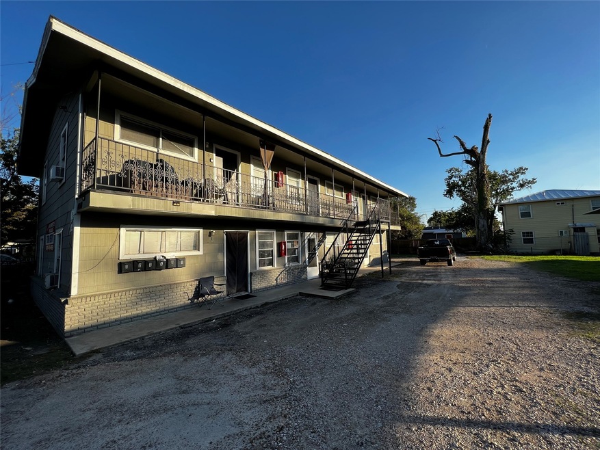 4010 Reid St unit 4, Houston, TX 77026 - photo 1