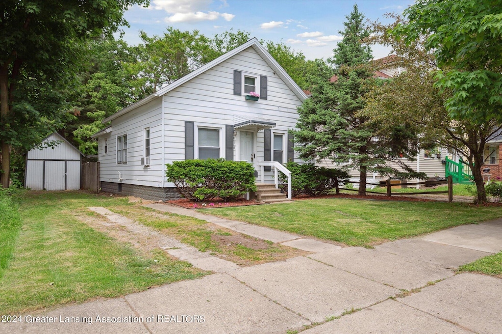615 E Mount Hope Ave, Lansing, MI 48910 - photo 1