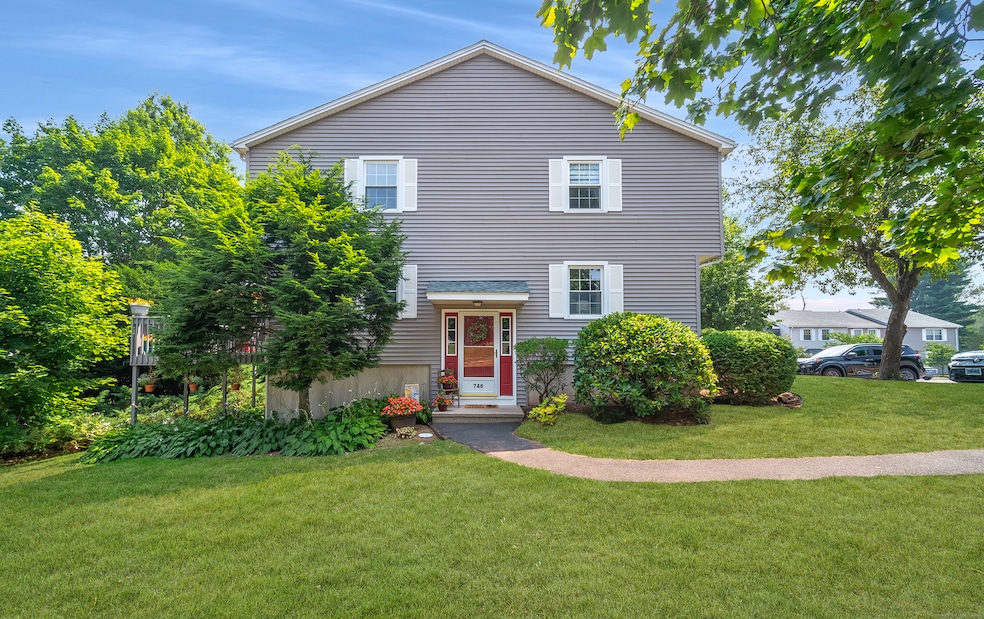 746 Long Hill Rd, Middletown, CT 06457 - photo 1