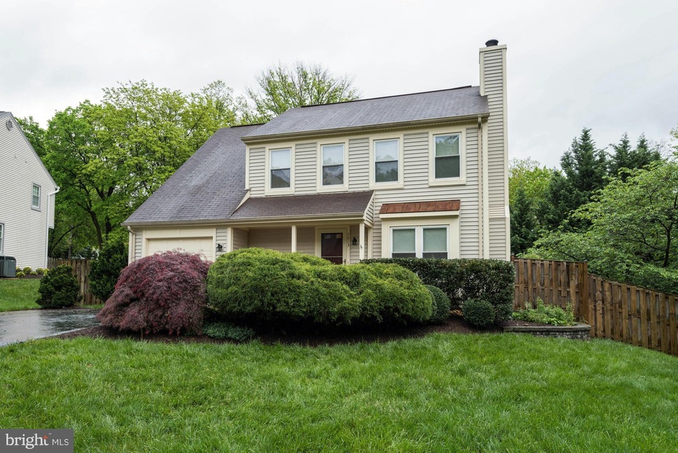 7013 Polins Ct, Alexandria, VA 22306 - photo 1