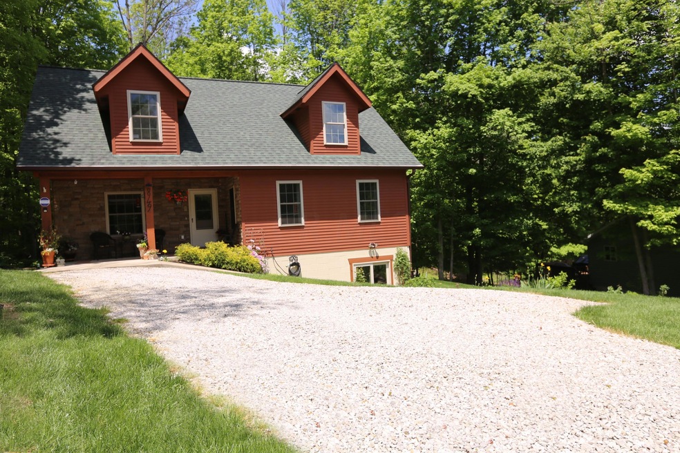 849 Royal Cir, Howard, OH 43028 - photo 1