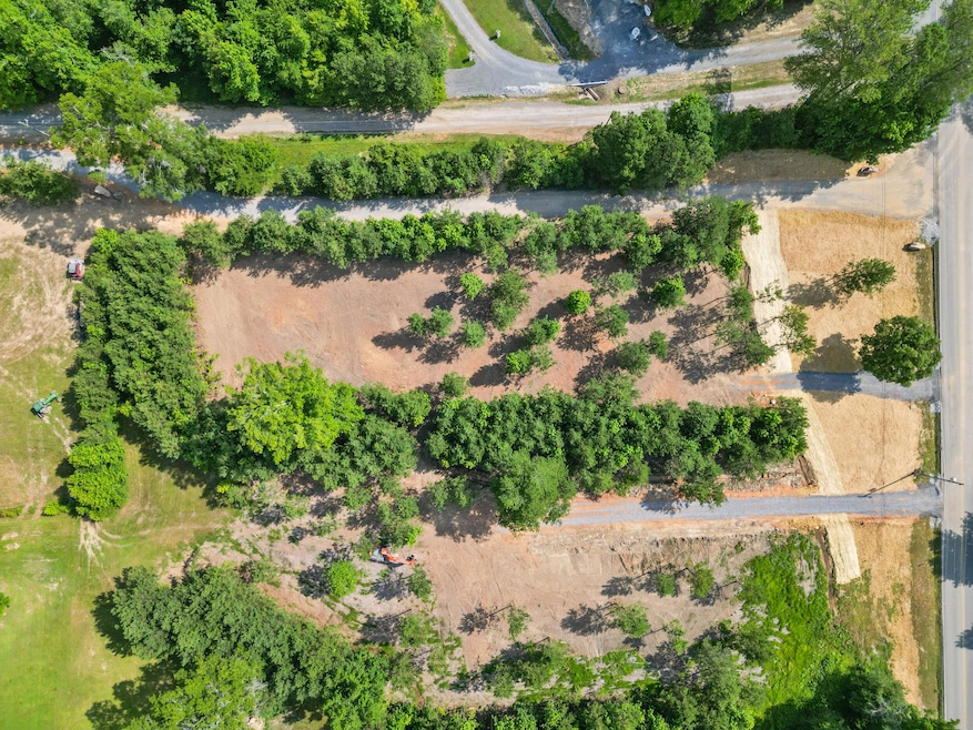 Pending $159,000 • Co-Listing Agent