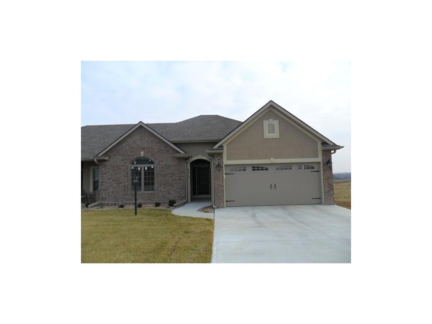 Front elevation    Covered entry