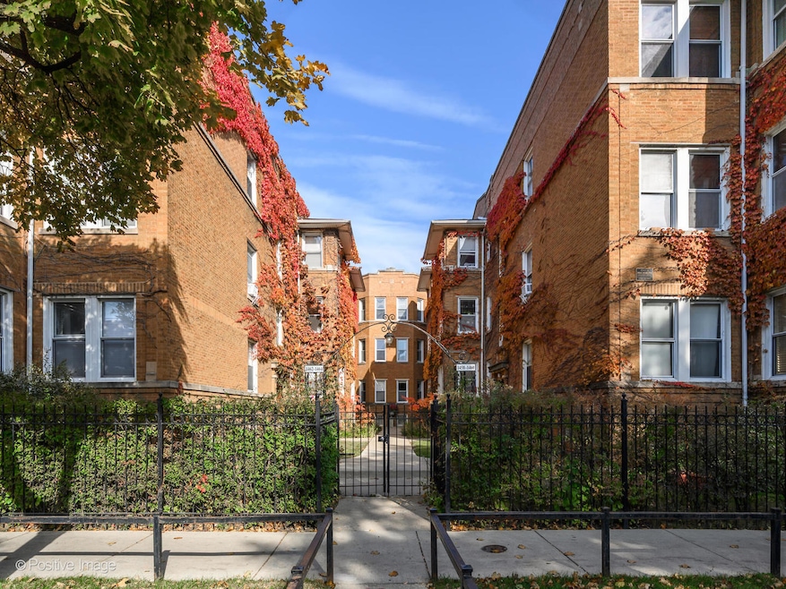 1464 W Argyle St unit 3N, Chicago, IL 60640 - photo 1