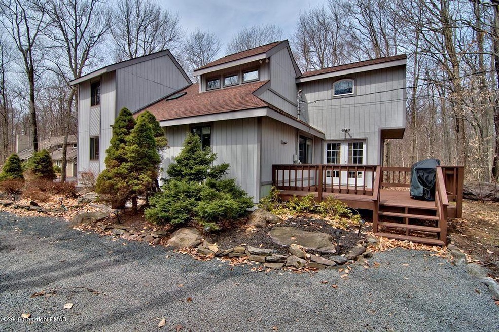 199 Crocketts Crescent, Pocono Pines, PA 18350 - photo 1