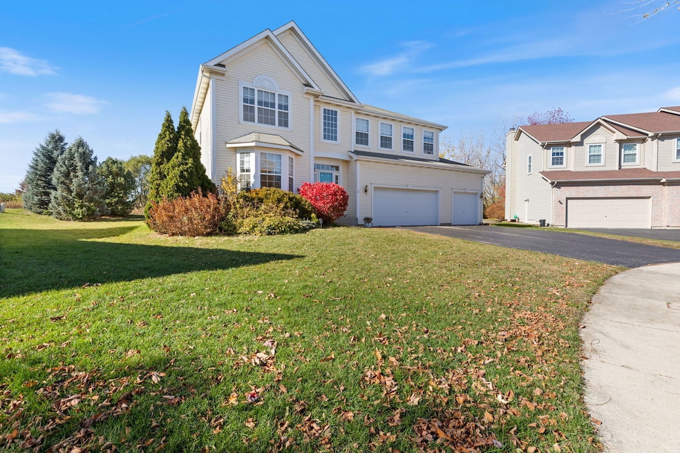 9 Lake Plumleigh Ct unit 1, Algonquin, IL 60102 - photo 1