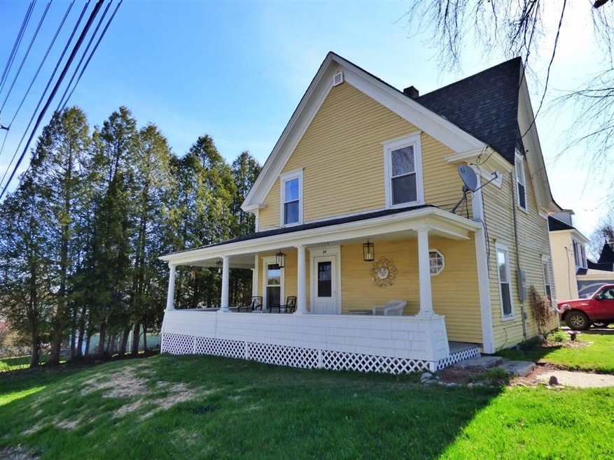 24 Cross St, Newport, VT 05855 - photo 1