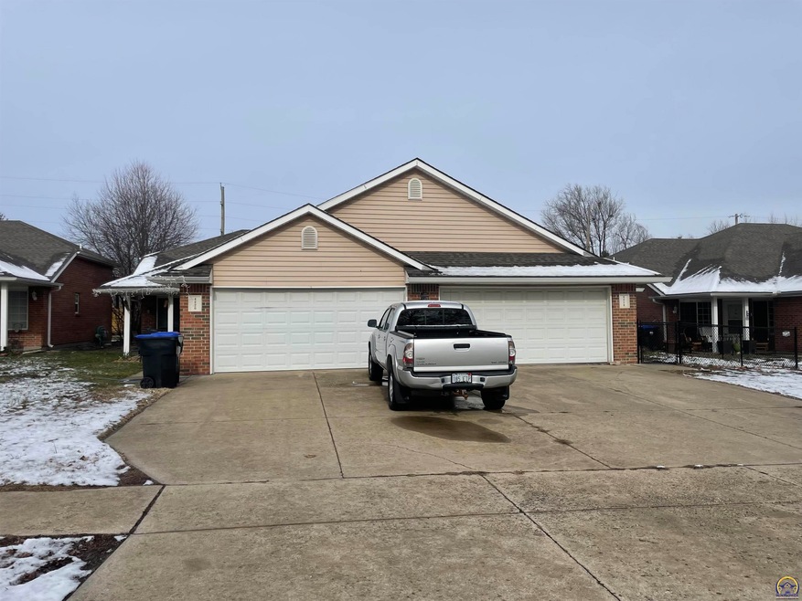 4224 SW 33rd Terrace, Topeka, KS 66614 - photo 1