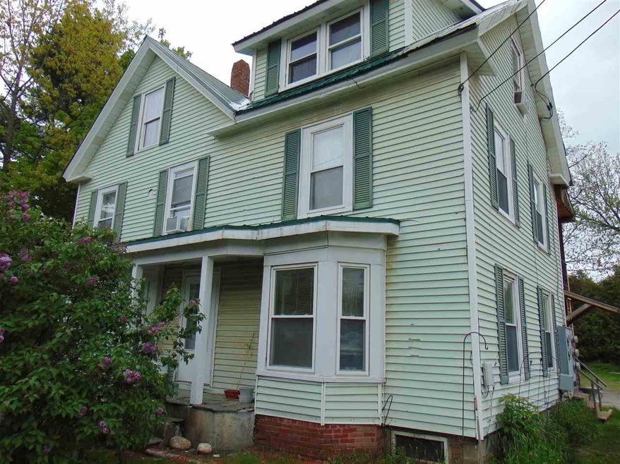 120 Elm St, Saint Johnsbury, VT 05819 - photo 1