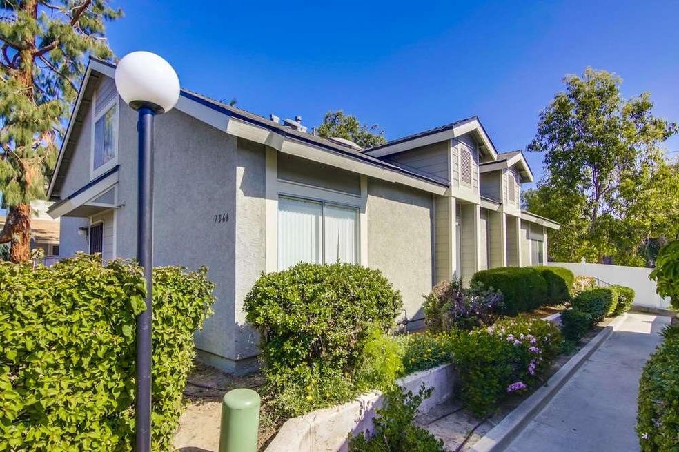Highly sought-after 3 BR/2 BA Terrace Green II uni