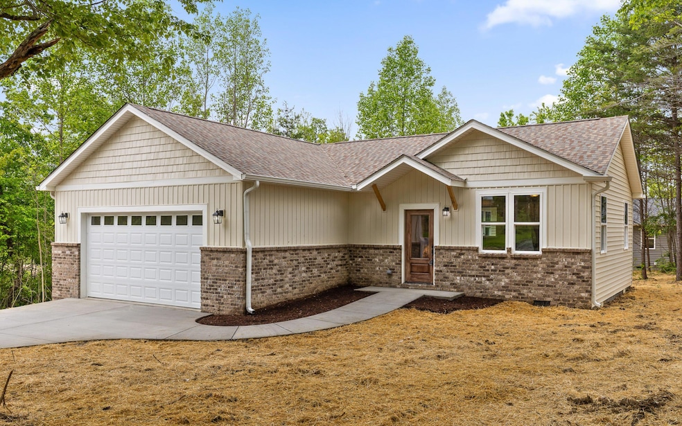196 Grayson Way
