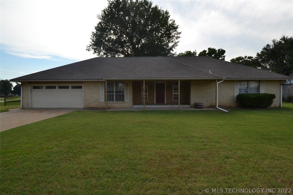 Front view with Large front porch