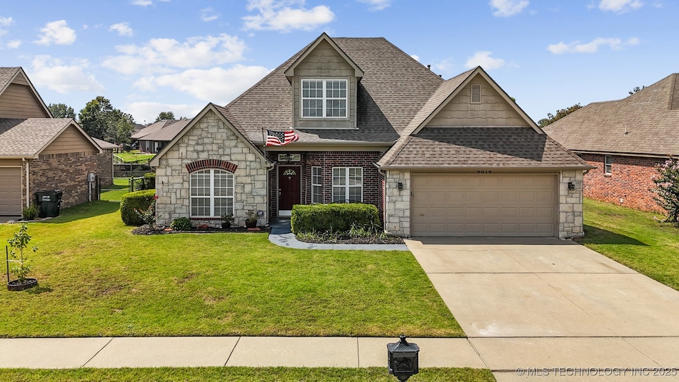 9014 N 156th East Ave, Owasso, OK 74055 - photo 1