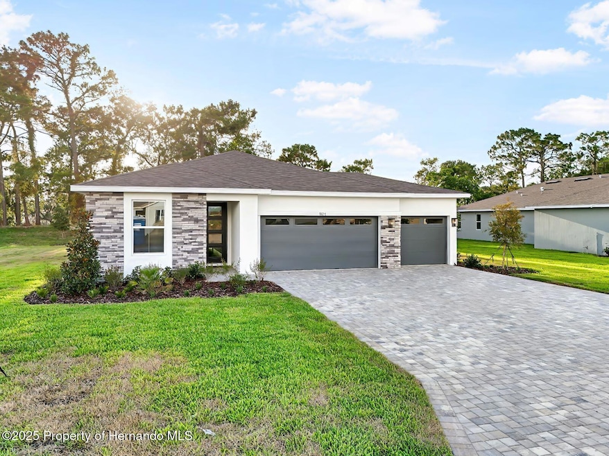 9127 Players Dr, Weeki Wachee, FL 34613 - photo 1