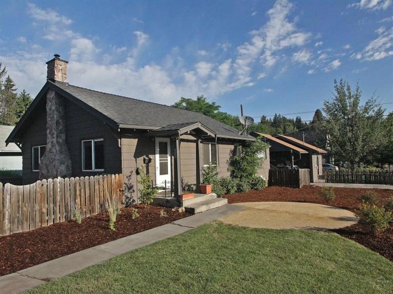 600 NW Newport Ave, Bend, OR 97701 - photo 1