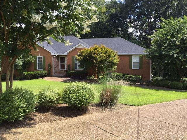 Welcome Home to 1041 Carriage Hills Dr!
