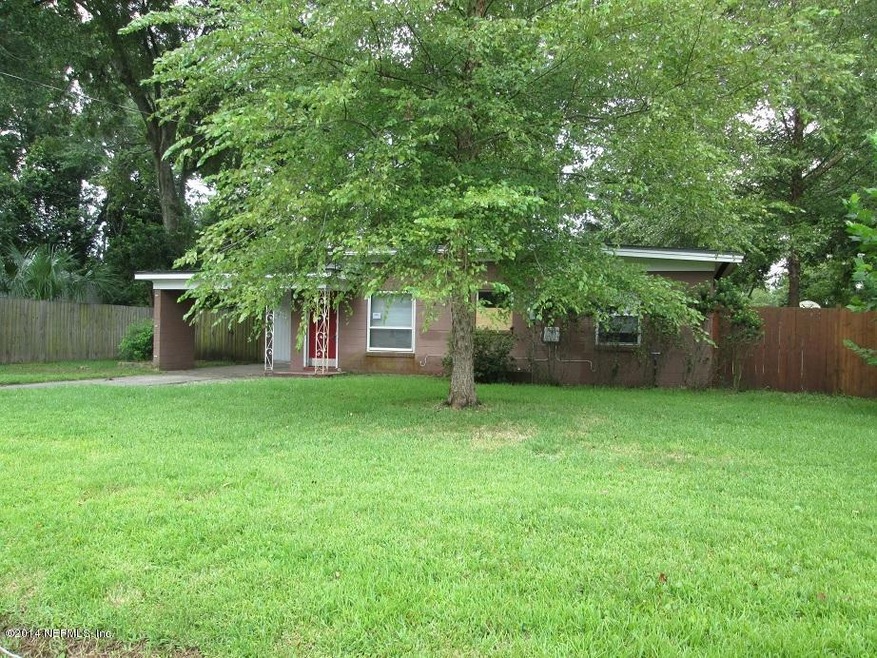 5426 Attleboro St, Jacksonville, FL 32205 - photo 1