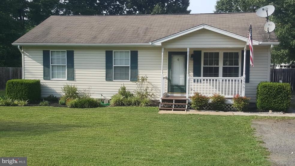 36061 Army Navy Dr, Mechanicsville, MD 20659 - photo 1