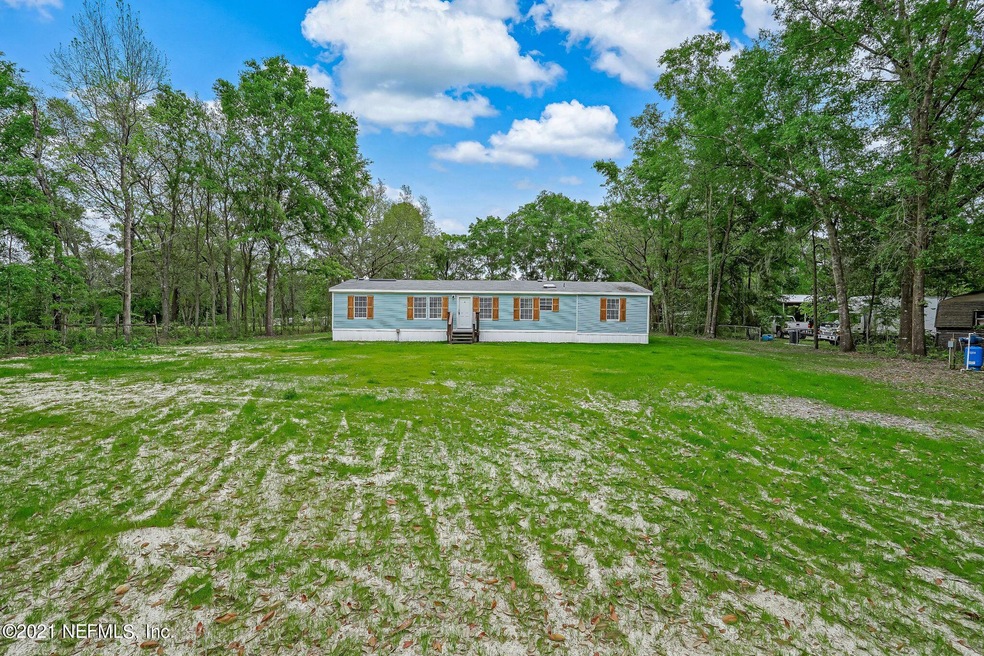 3077 Black Creek Dr, Middleburg, FL 32068 - photo 1