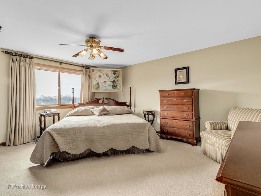 400 E Yorkfield Ave, Elmhurst, IL 60126 - photo 1