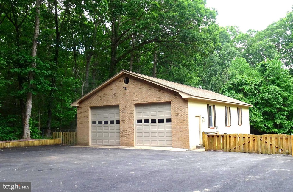 3842 Stoneybrook Rd unit B, White Plains, MD 20695 - photo 1