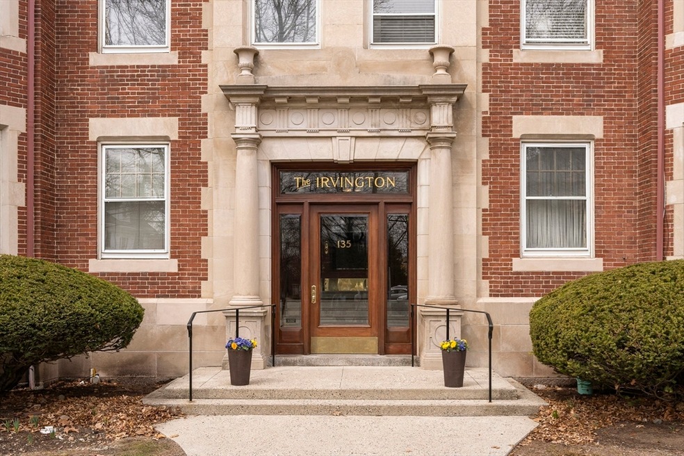 135 Pleasant St unit 24, Arlington, MA 02476 - photo 1