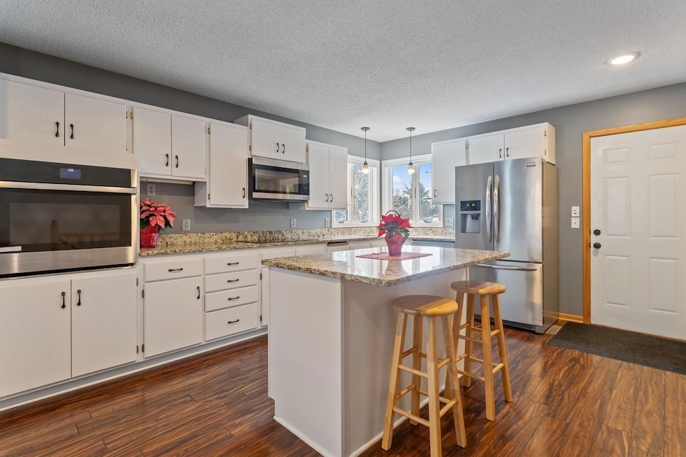 512 Seminole Ave, Osceola, WI 54020 - photo 1