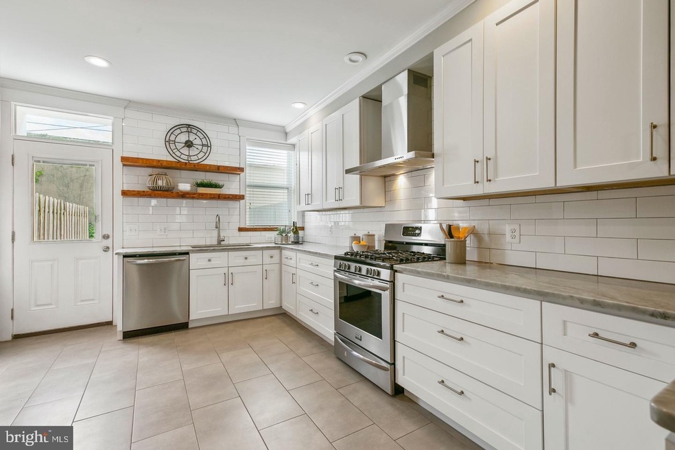 1637 Cuba St, Baltimore, MD 21230 - photo 1