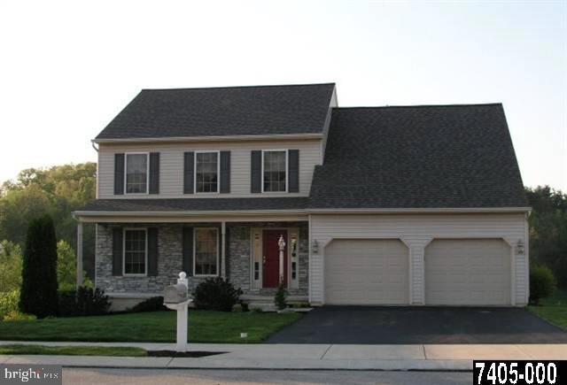 150 Brendan Mews, Mount Wolf, PA 17347 - photo 1