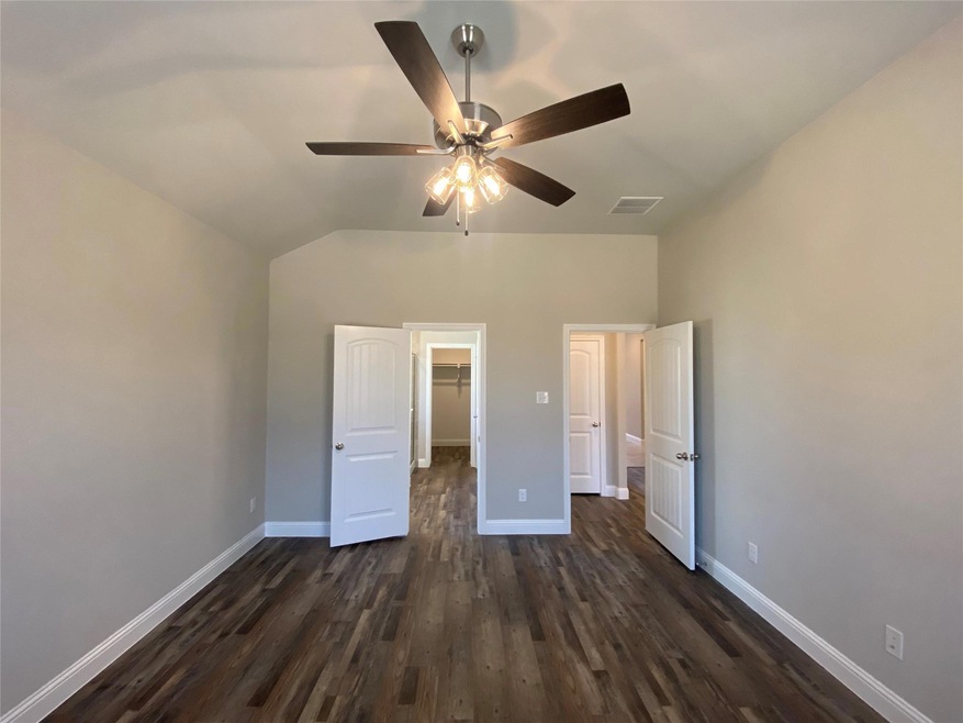 725 Vaquero St, White Settlement, TX 76108 - photo 1