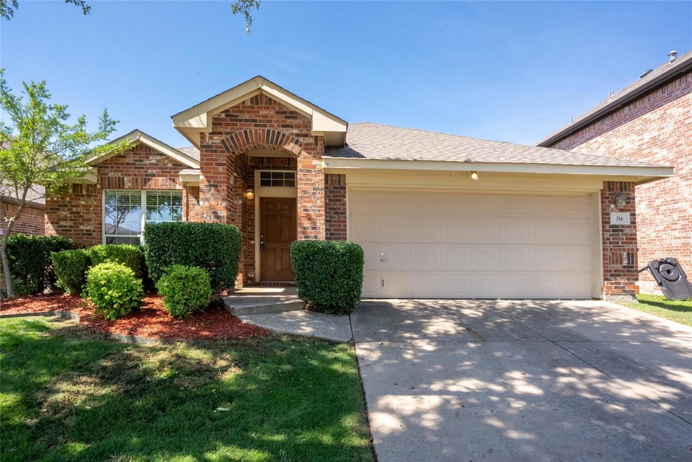 316 Highland Meadows Dr, Wylie, TX 75098 - photo 1