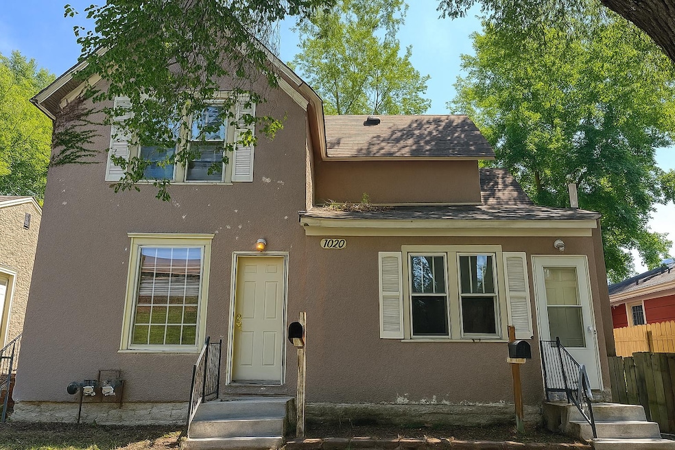 For Sale $325,000 • Co-Listing Agent