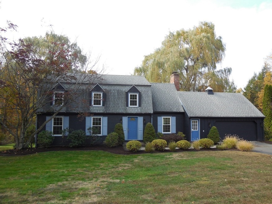 1385 Amostown Rd, West Springfield, MA 01089 - photo 1