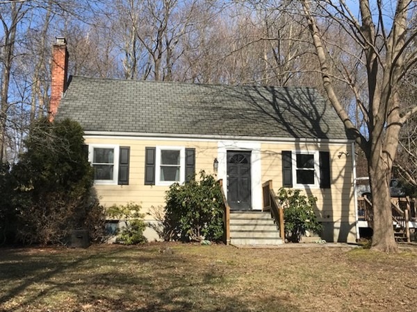 9 Squirrel Hill Ln, Hingham, MA 02043 - photo 1