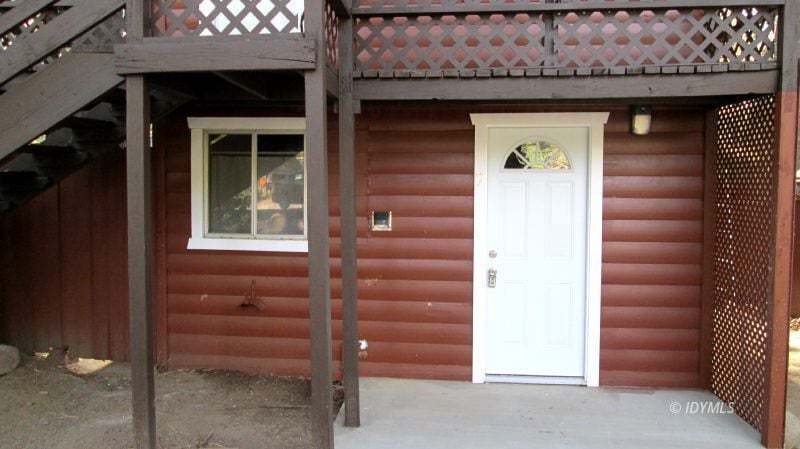 54100 Pine Crest Ave unit 7, Idyllwild, CA 92549 - photo 1