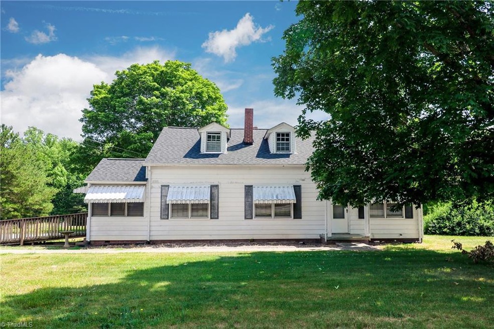 763 Coleridge Rd, Ramseur, NC 27316 - photo 1