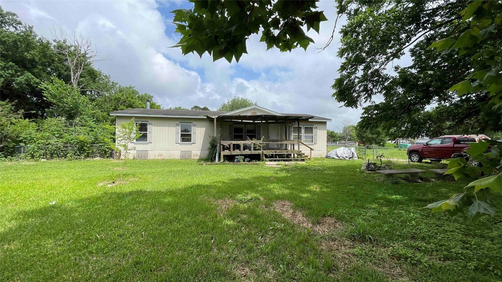 433 County Road 291, Alvin, TX 77511 - photo 1