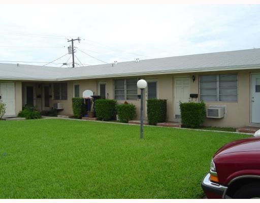 7624 Pembroke Rd unit A, Miramar, FL 33023 - photo 1