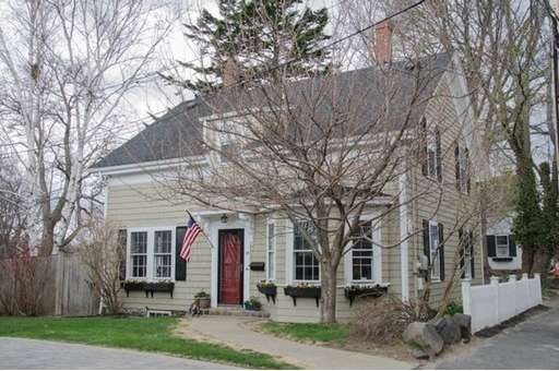 25 Rowland St, Marblehead, MA 01945 - photo 1