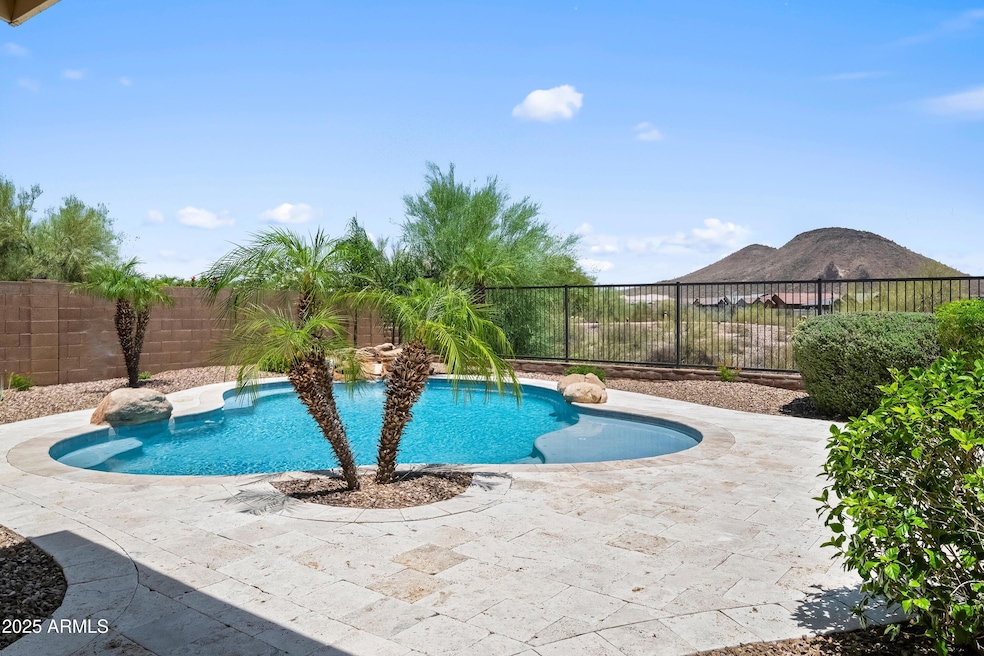 Private Panoramic Mountain Views