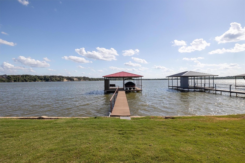 3622 Abes Landing Dr, Granbury, TX 76049 - photo 1