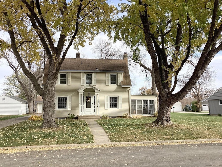 212 Lee Place, Albert Lea, MN 56007 - photo 1