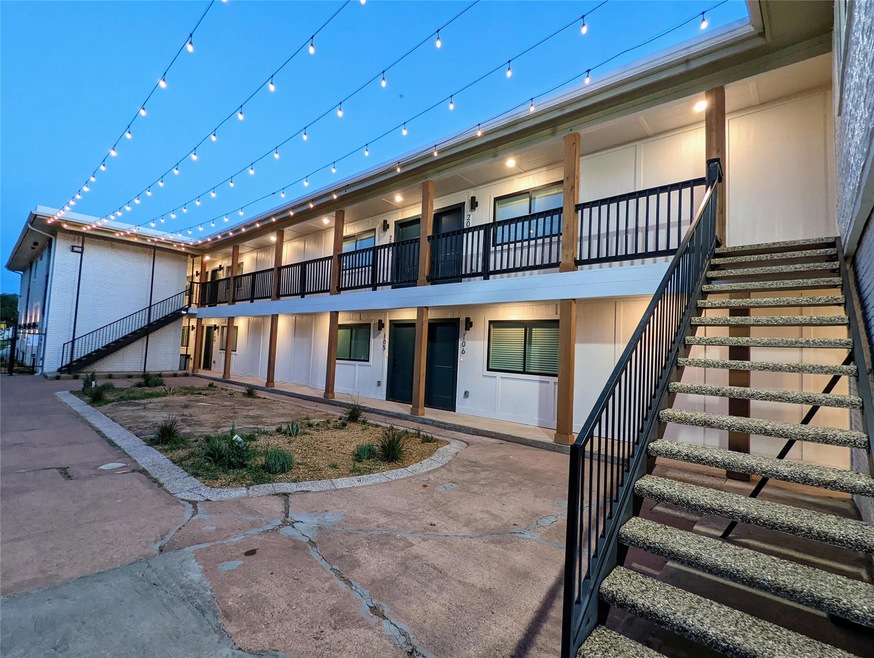 907 N Beacon St unit 101, Dallas, TX 75214 - photo 1