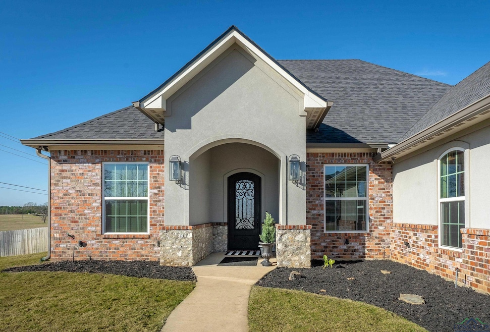 For Sale $565,000