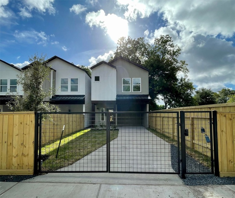 5706 Elysian St, Houston, TX 77009 - photo 1